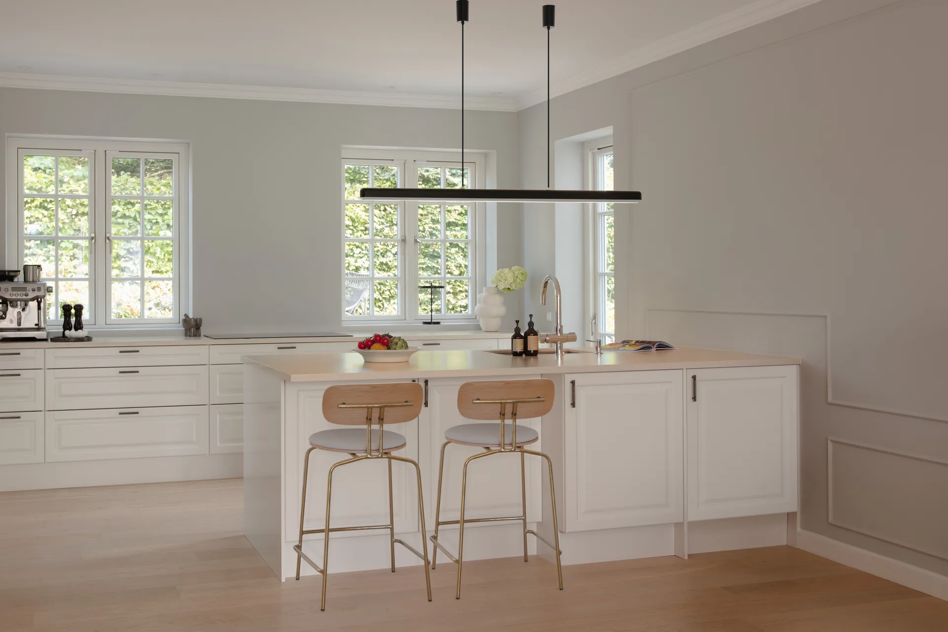 Hazel Branch 1,5m riippuvalaisin, Black-steel Umage