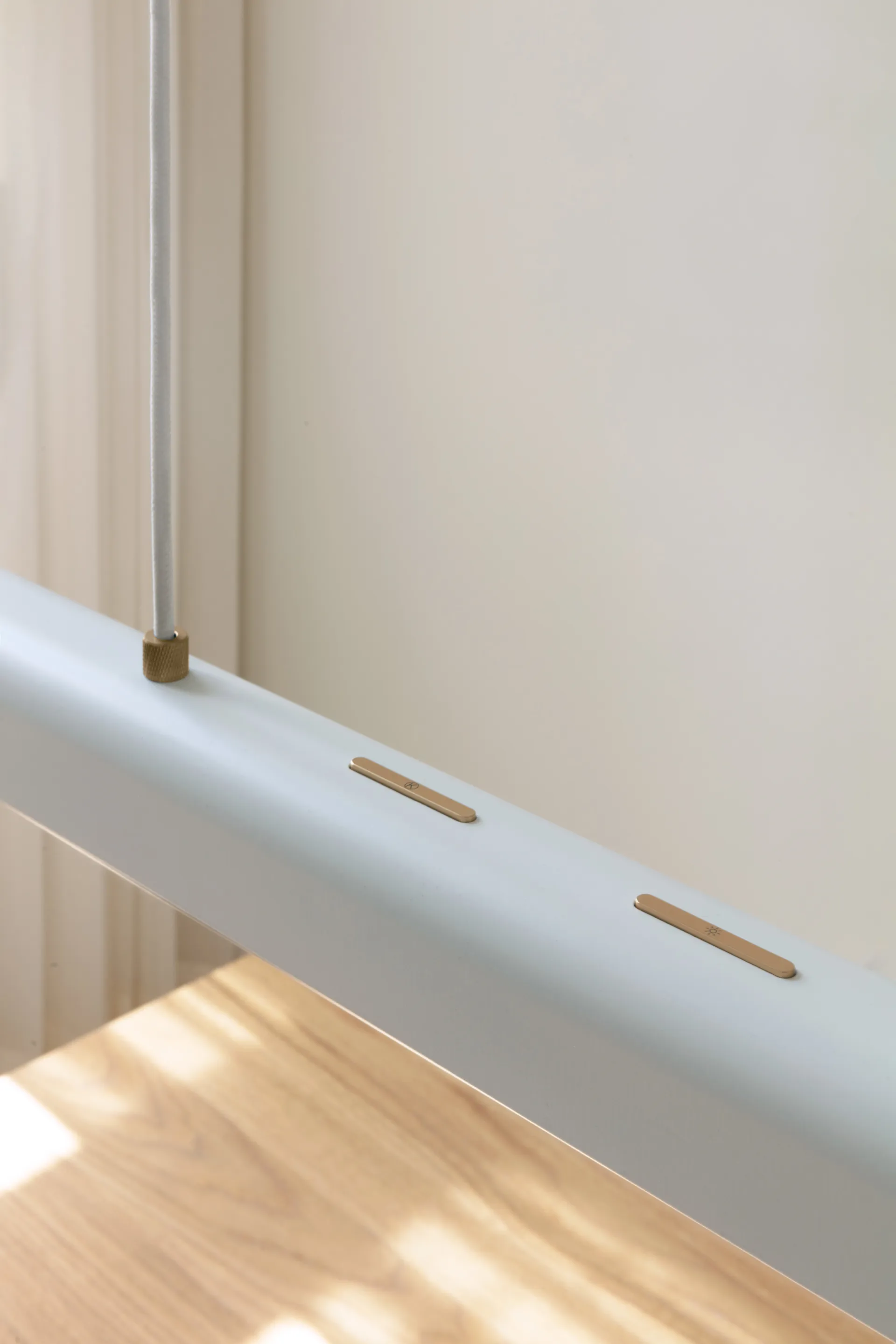 Hazel Branch -riippuvalaisin 100 cm, Valkoinen Umage