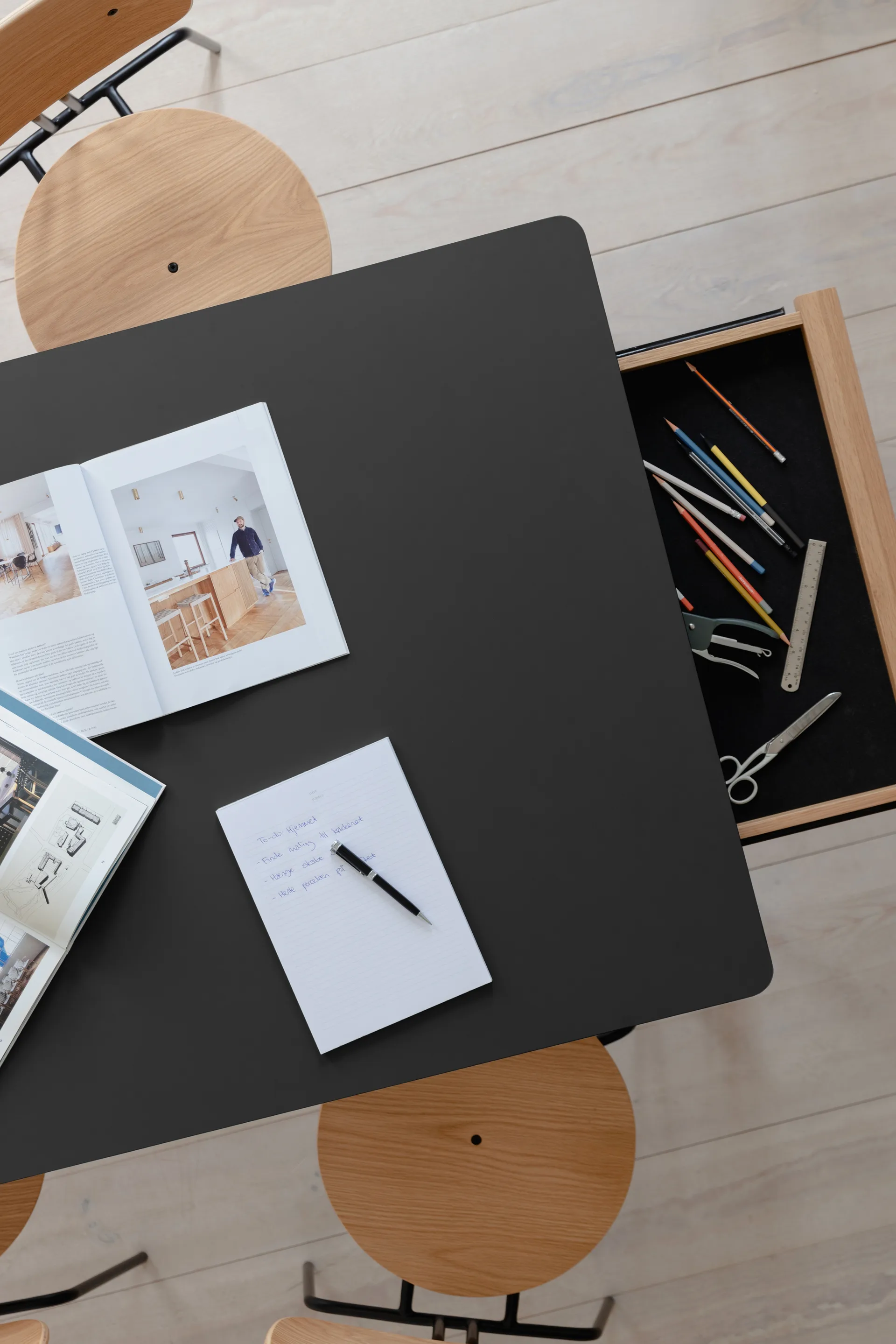 Heart'n'Soul ruokapöytä 90x200 cm, Oak-obsidian black Umage