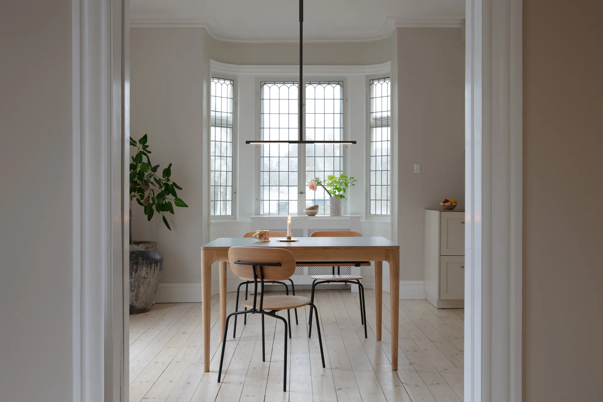 Omni Ceiling kattovalaisin, Musta Umage