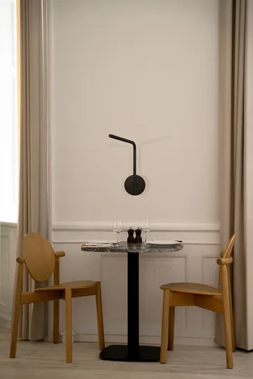 Omni Pivot seinälamppu - Musta - Umage