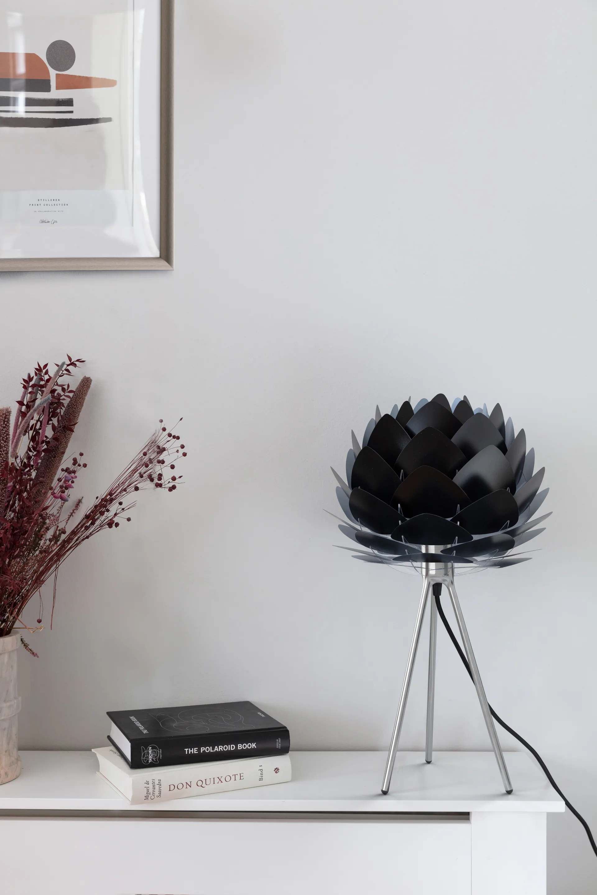 Tripod lampunjalka pöytämalli, Harjattu teräs Umage