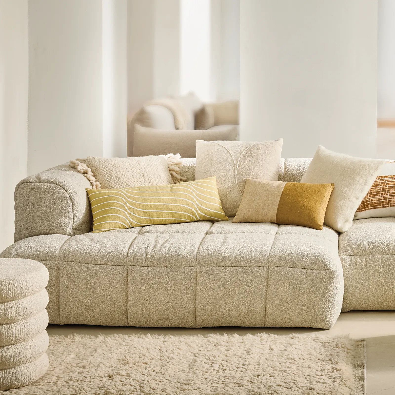 Andria istuinrahi Ø 39 cm, Off white URBAN NATURE CULTURE