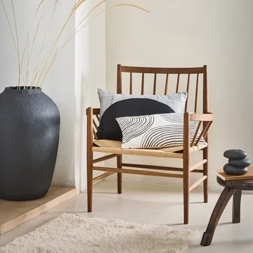 Pebbles kynttilänjalka - Musta - URBAN NATURE CULTURE