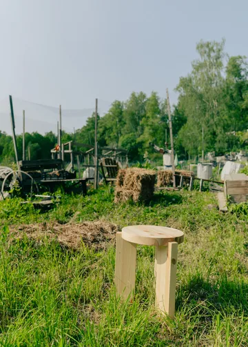001 Stool jakkara - Matta öljyvahattu mänty, Ø40×44 cm - Vaarnii