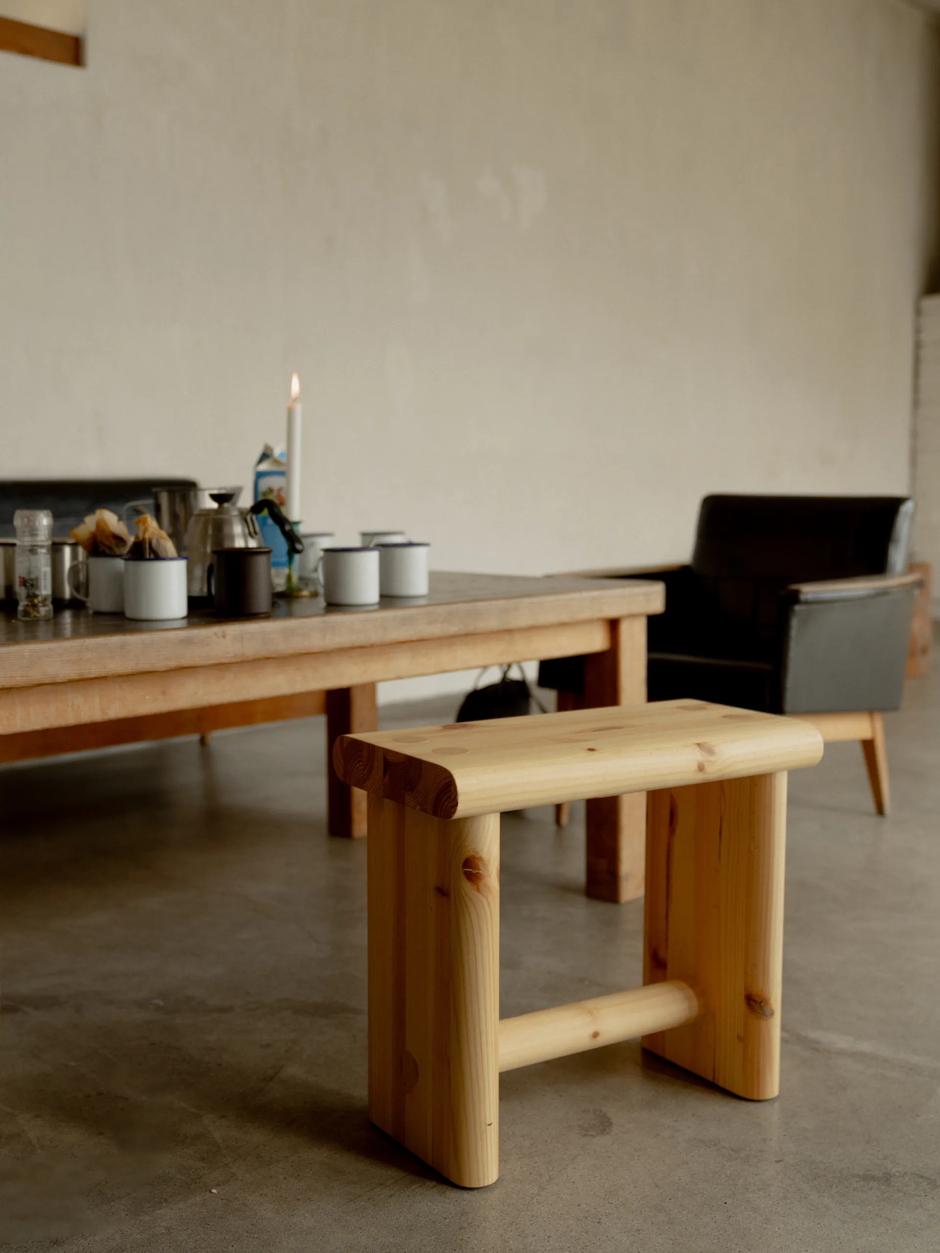 002 Ast Stool jakkara, Matta öljyvahattu mänty, 55×26×45 cm Vaarnii