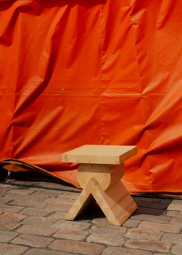 006 AA Side Table sivupöytä - Matta öljyvahattu mänty, 40x40x45 cm - Vaarnii