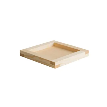 009 Tray tarjotin - Öljyvahattu mänty, 33x33x6 cm - Vaarnii