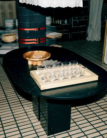 009 Tray tarjotin - Öljyvahattu mänty, 54x33x6 cm - Vaarnii