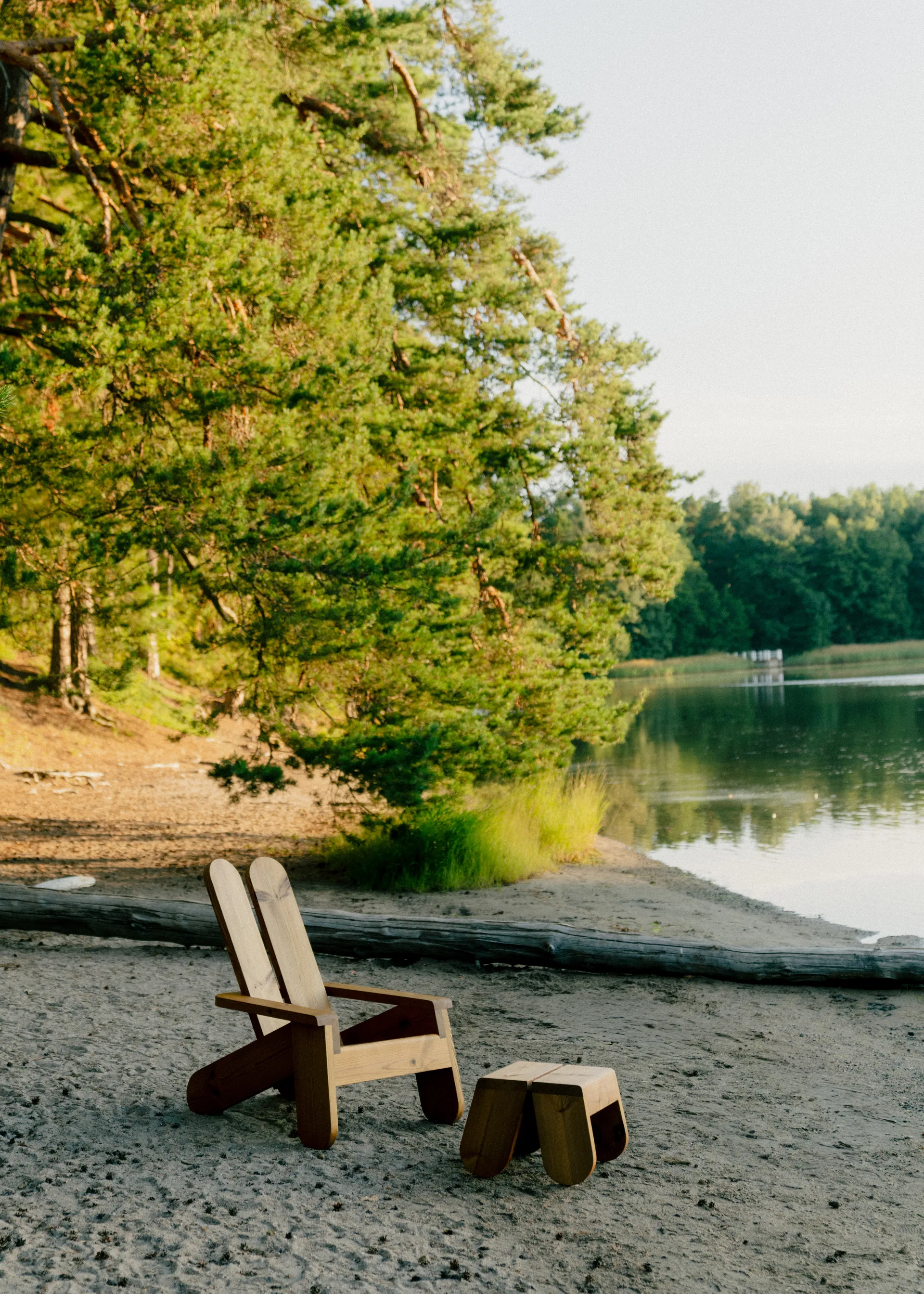 015 Peace Outdoor Foot Stool jalkarahi, Lämpökäsitelty mänty Vaarnii