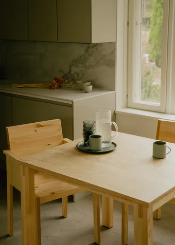 016 Maasto Table pöytä - Matta öljyvahattua mäntyä, 90x90x75 cm - Vaarnii