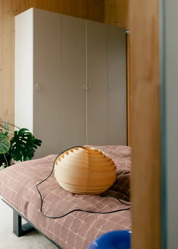 1002 Hans Pendant riippuvalaisin - Matta öljyvahattu mänty, Ø46 cm - Vaarnii