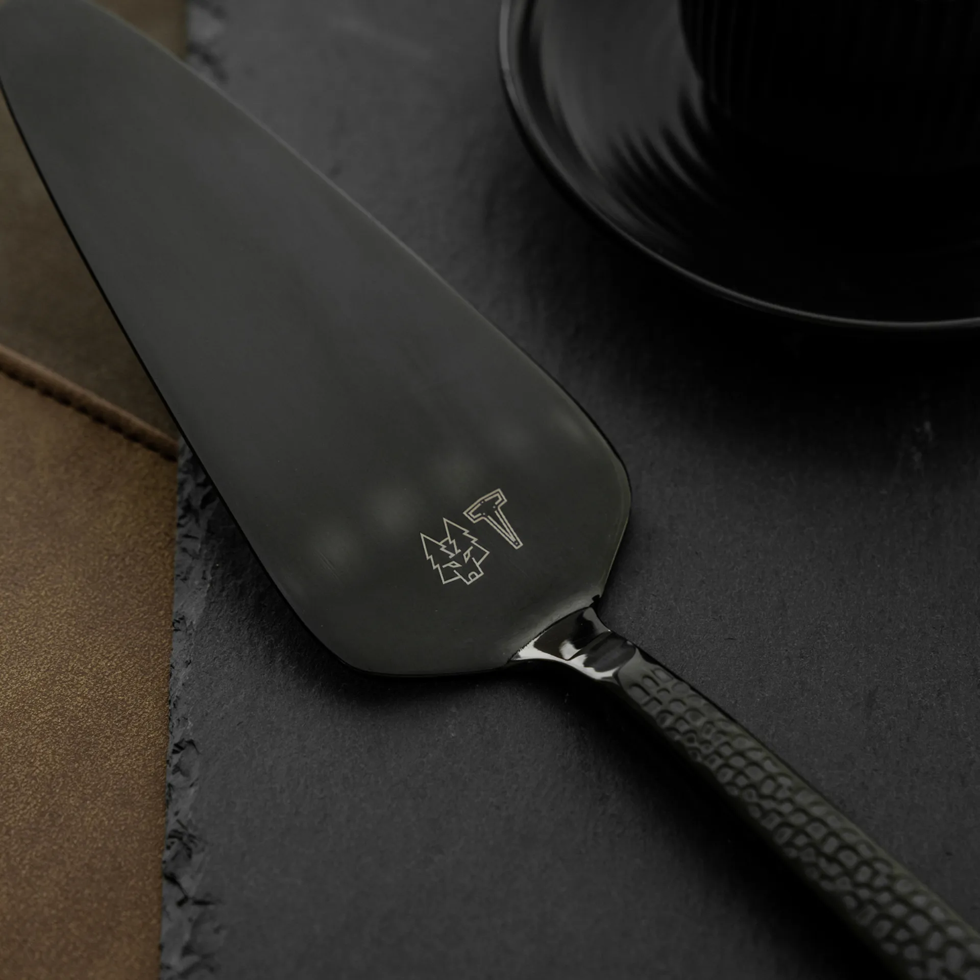 Frost kakkulapio, Onyx Vargen & Thor