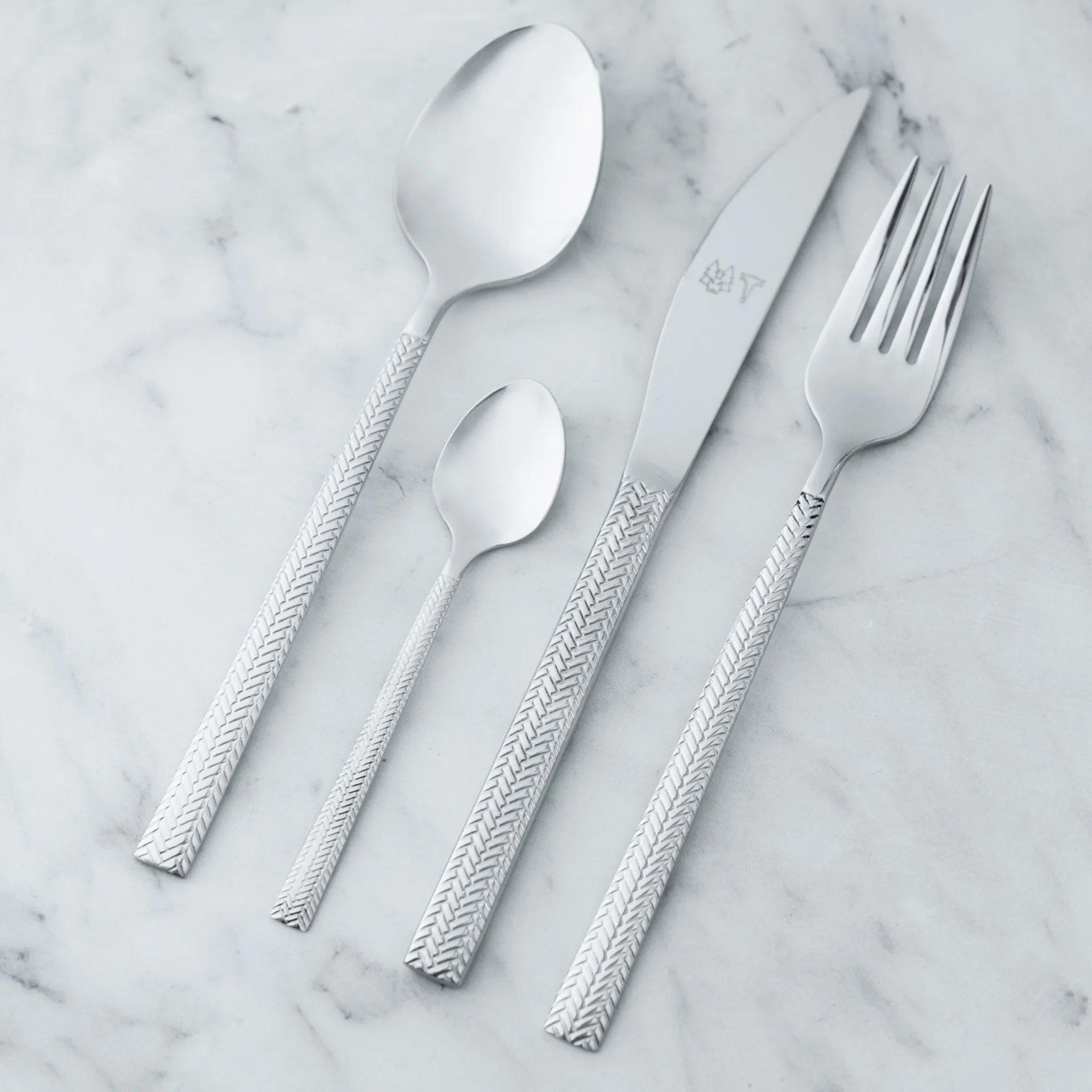 Glöd aterinsetti 16 osaa, Kalanruotokuvio Vargen & Thor