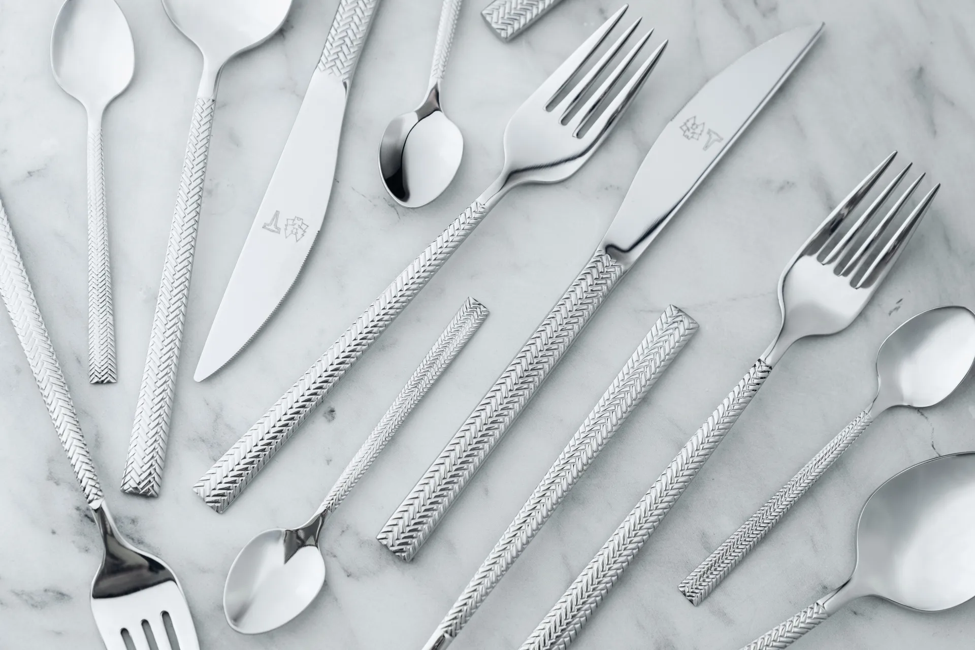 Glöd aterinsetti 16 osaa, Kalanruotokuvio Vargen & Thor