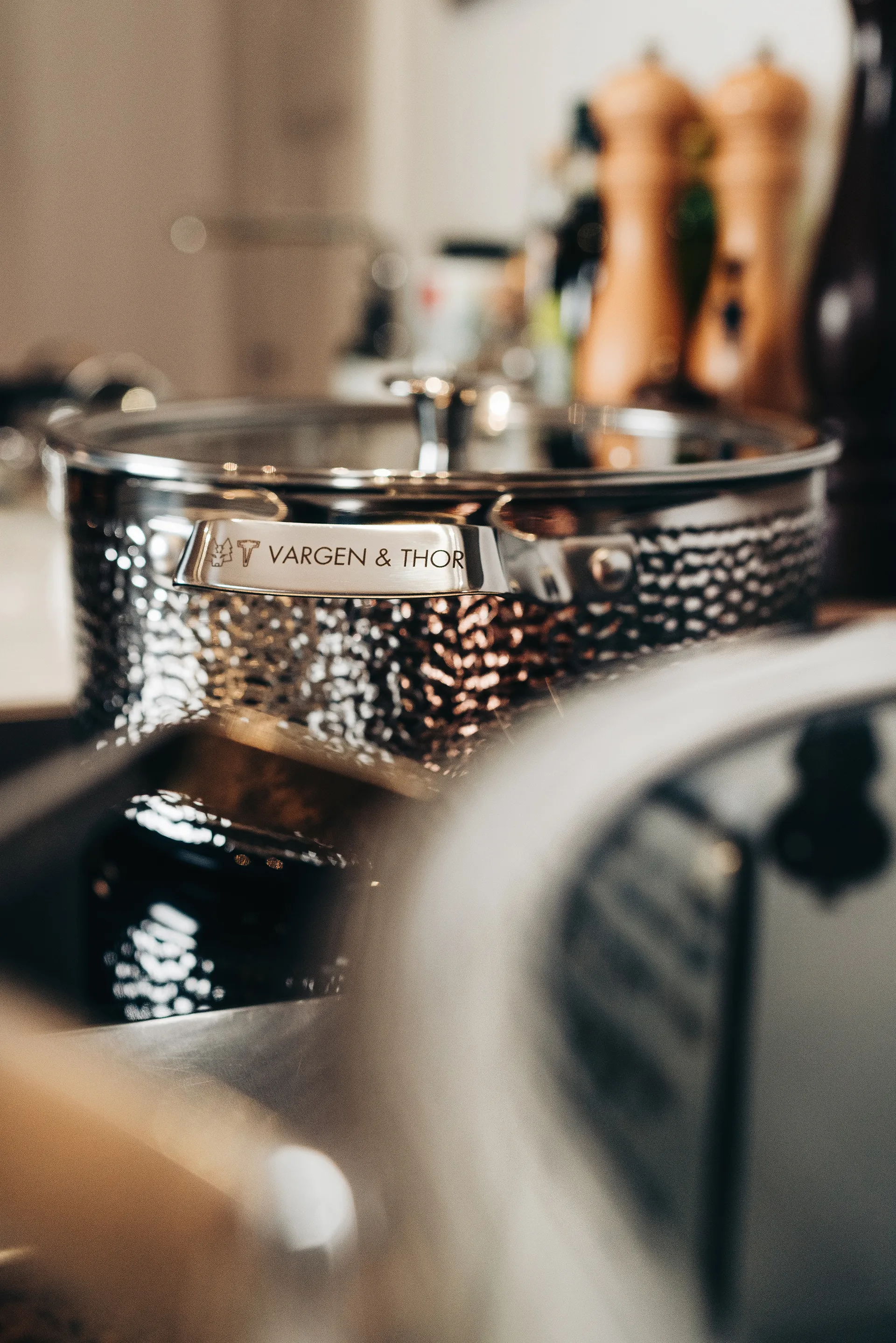 Kroma taottu kromattu kannellinen pata, Pixel, 4 L Vargen & Thor