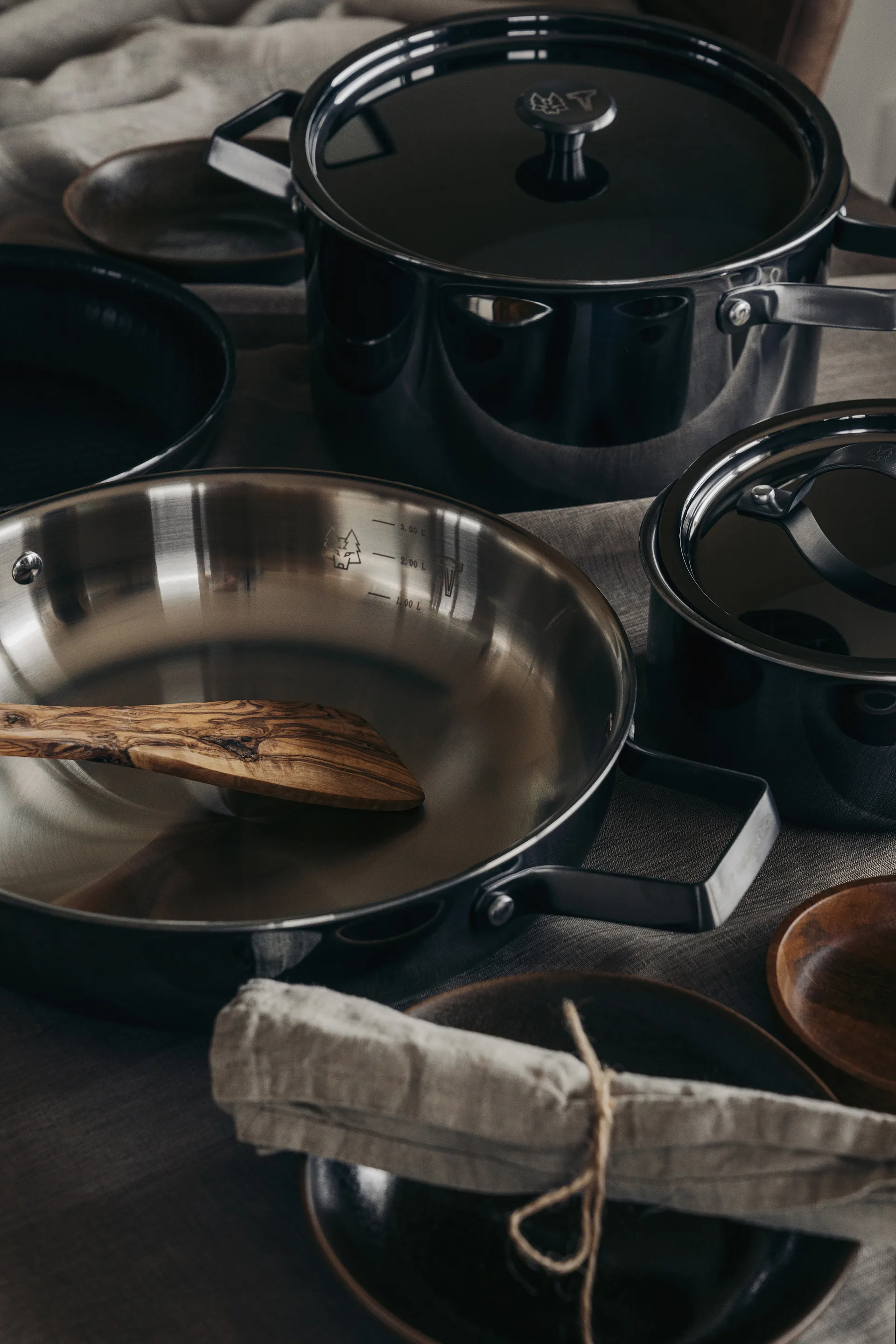 Svartstål PRO -setti, 4 osaa Vargen & Thor