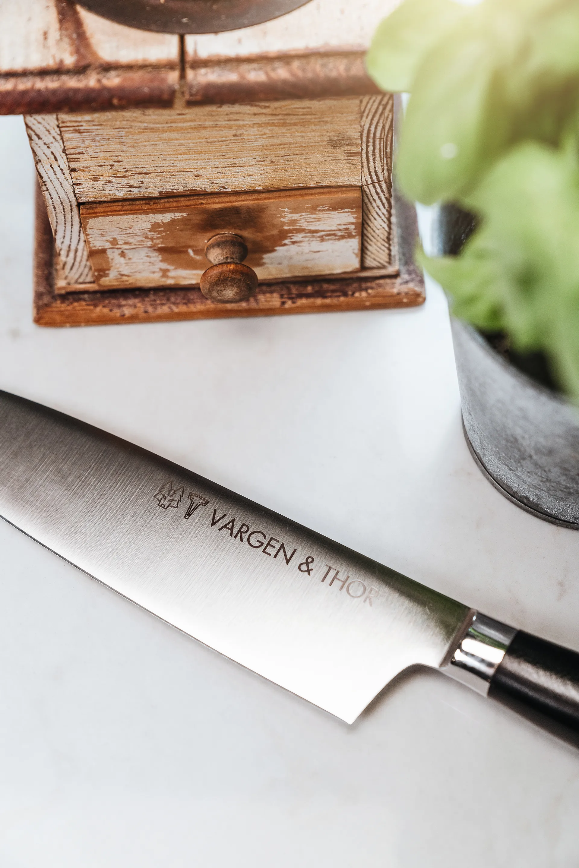 Vargavinter kokkiveitsi 20 cm, Roy X Vargen & Thor