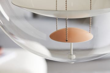 VP Globe Warm Peach kattolamppu - Ø40 cm - Verpan