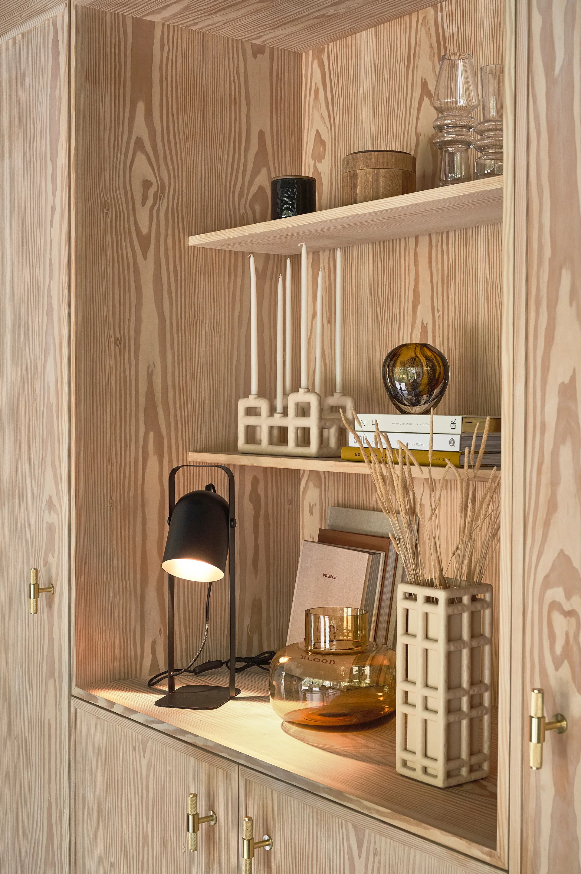 Lyng kynttilänjalka 6 kynttilän, Hiekka Villa Collection