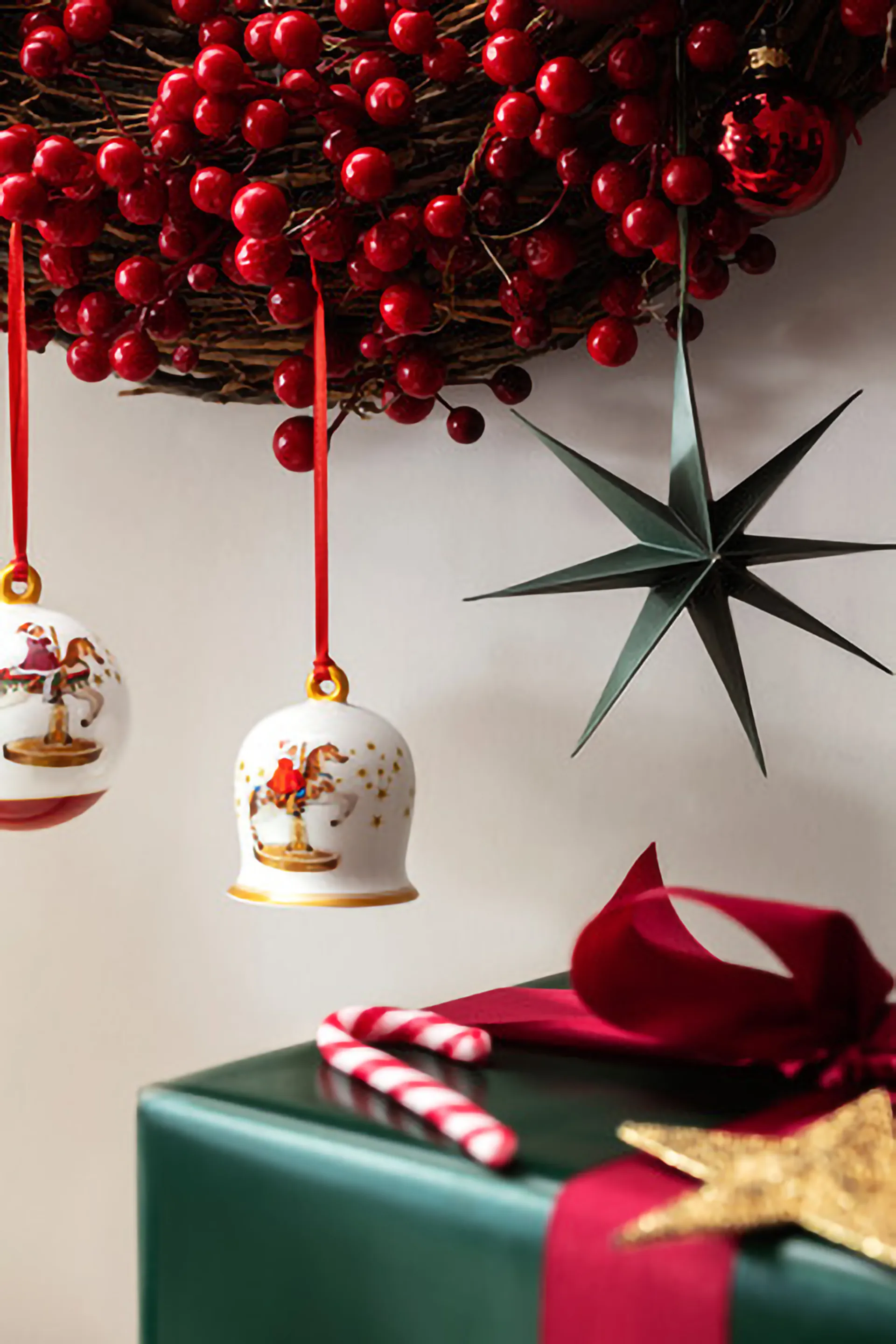 Annual Christmas Edition kelloja, Valko-punainen Villeroy & Boch