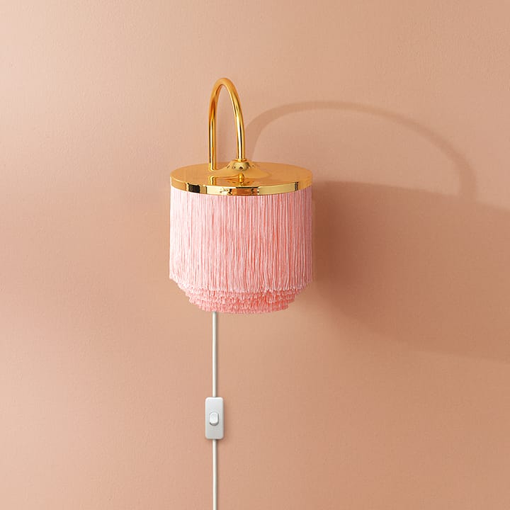 Fringe seinävalaisin, Pale pink, messinkipinnoitettu teräs Warm Nordic