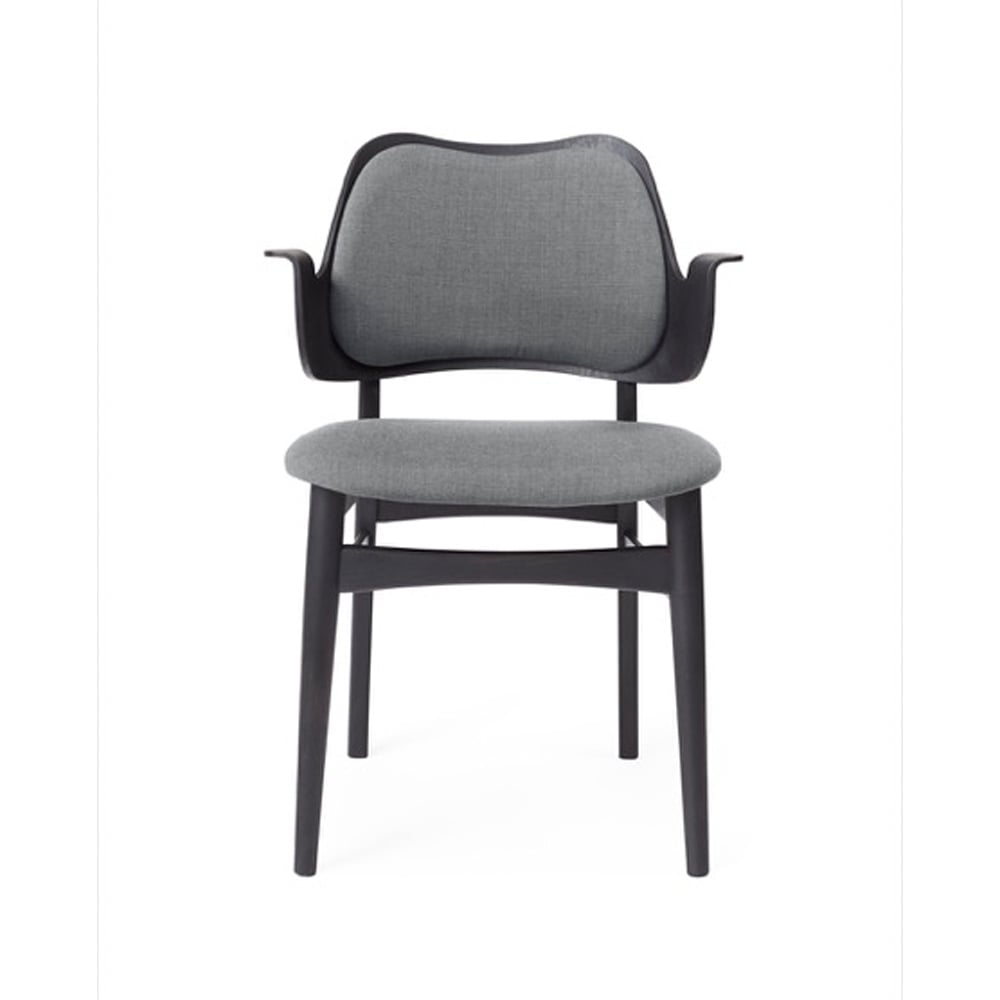 Warm Nordic Gesture tuoli verhoiltu istuin- ja selkäosa Kangas canvas 134 grey melange mustaksi maalattu pyökkirunko verhoiltu istuinosa verhoiltu selkänoja