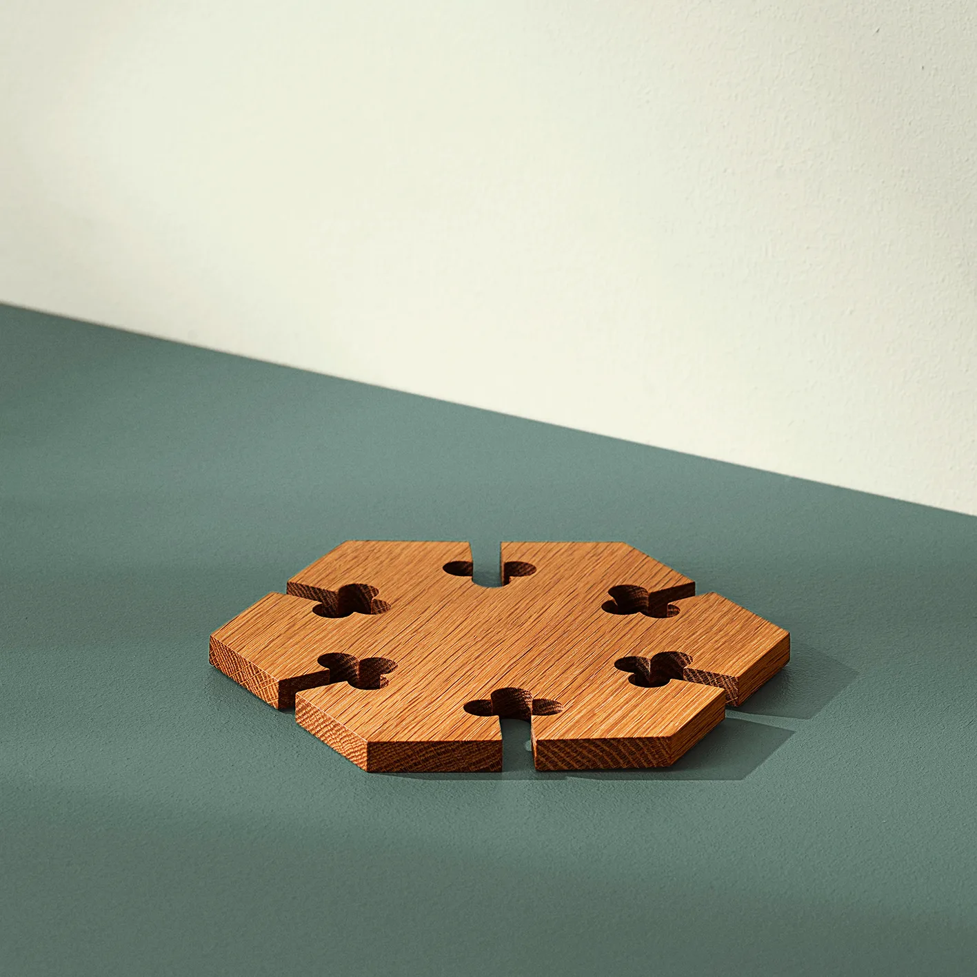 Gourmet Wood Trivet hexagon, Tammi Warm Nordic