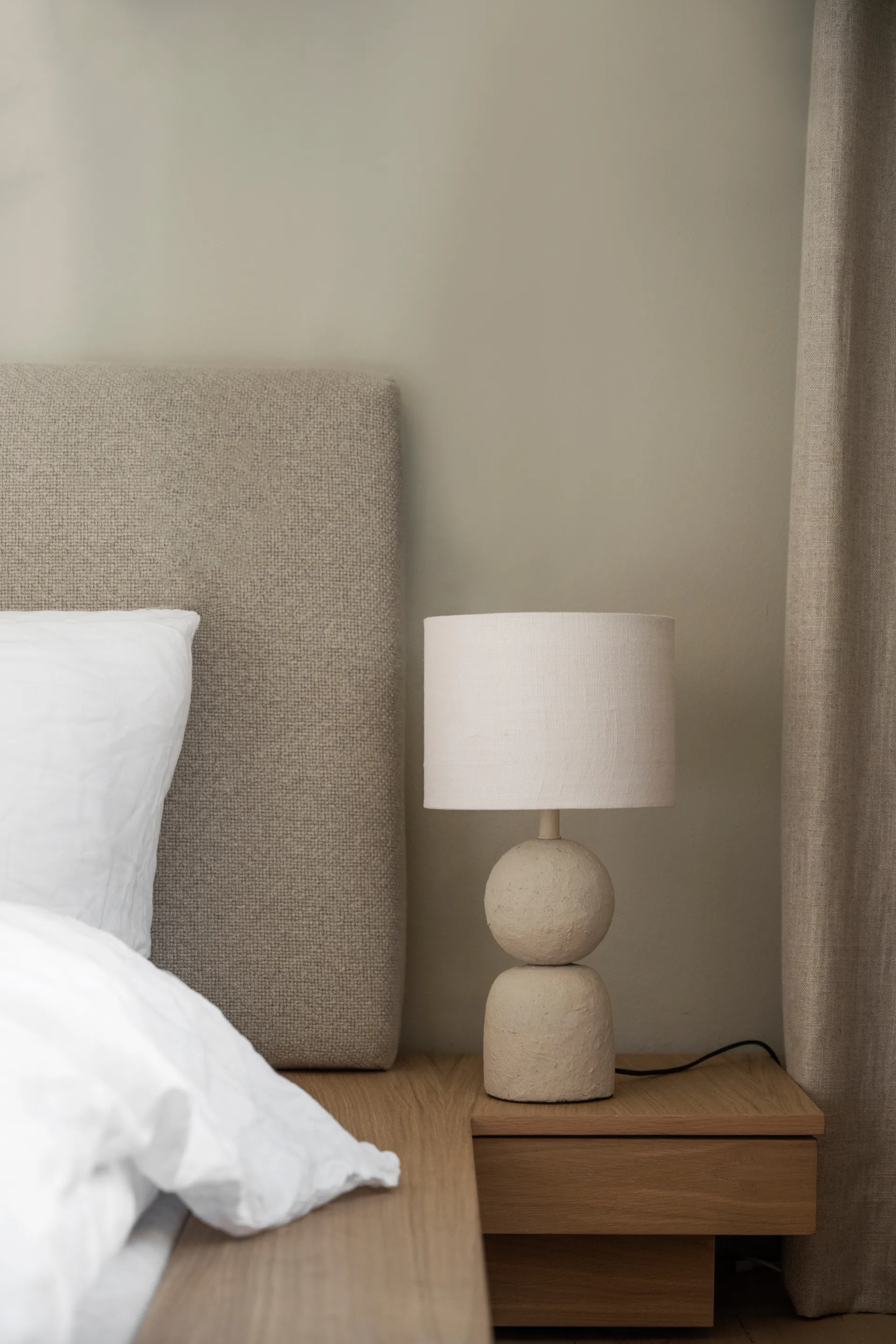 Cia pöytävalaisin 38 cm, Nude-white Watt & Veke