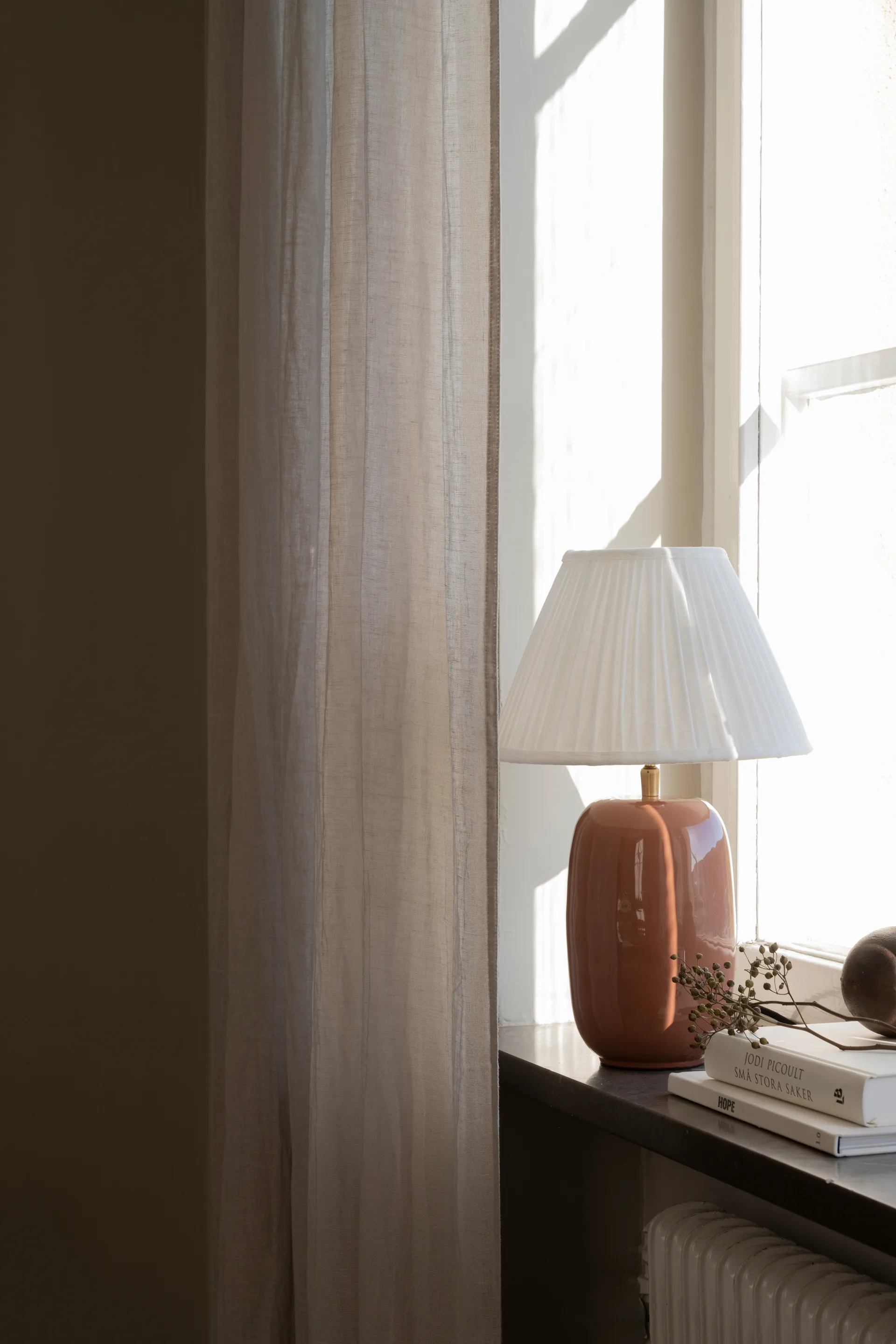 Emily lampunjalka Ø12x28,5 cm, Dusty pink Watt & Veke