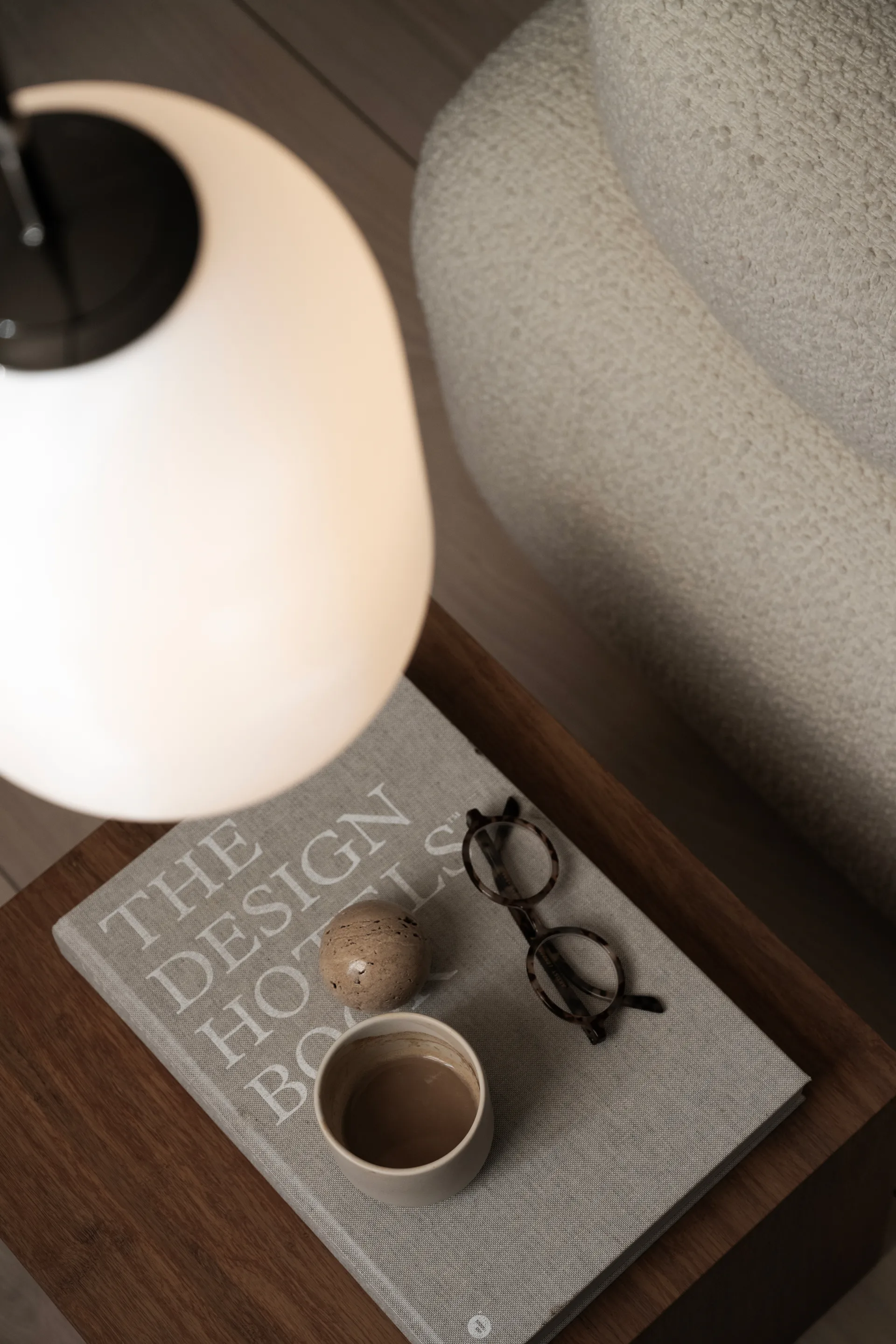 Noor-riippuvalaisin M Ø18 cm, Valkoinen Watt & Veke