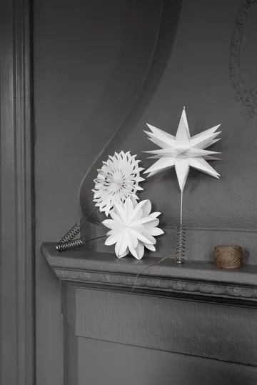 Sputnik huipputähti Ø25 cm - Valkea - Watt & Veke