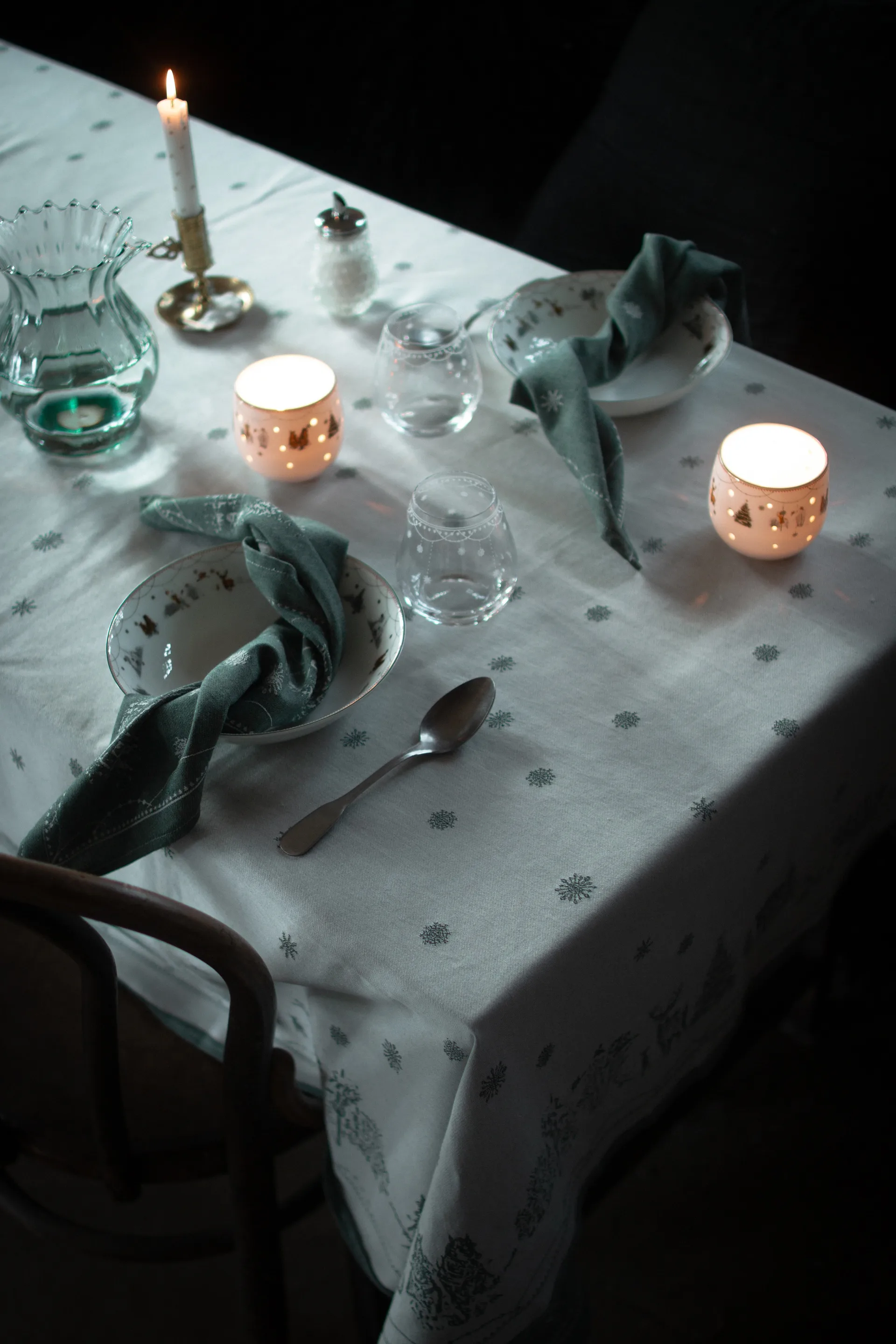 Jouluaamun pöytäliina, Valkoinen-vihreä, 140x240 cm Wik & Walsøe