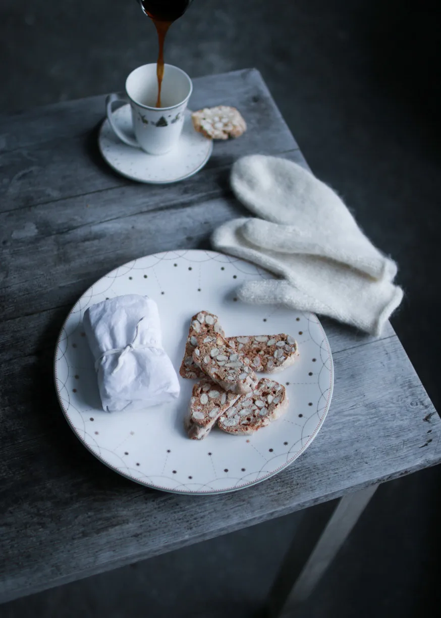 Julemorgen Girlander -lautanen 2-pakkaus Ø 28 cm, Valkoinen Wik & Walsøe