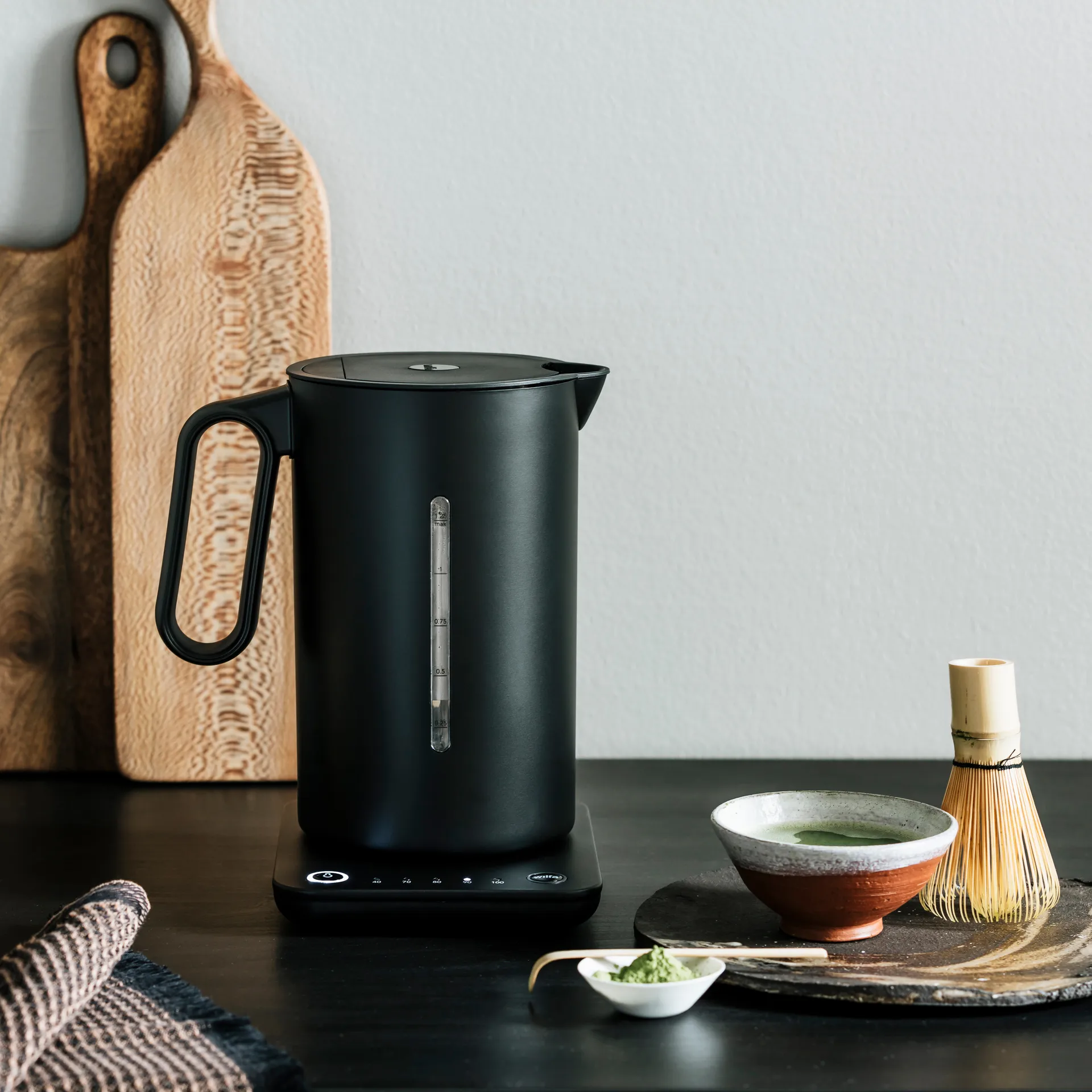 WSDK-2000B vedenkeitin lämpötilanvalinta 1,25 L, Musta Wilfa