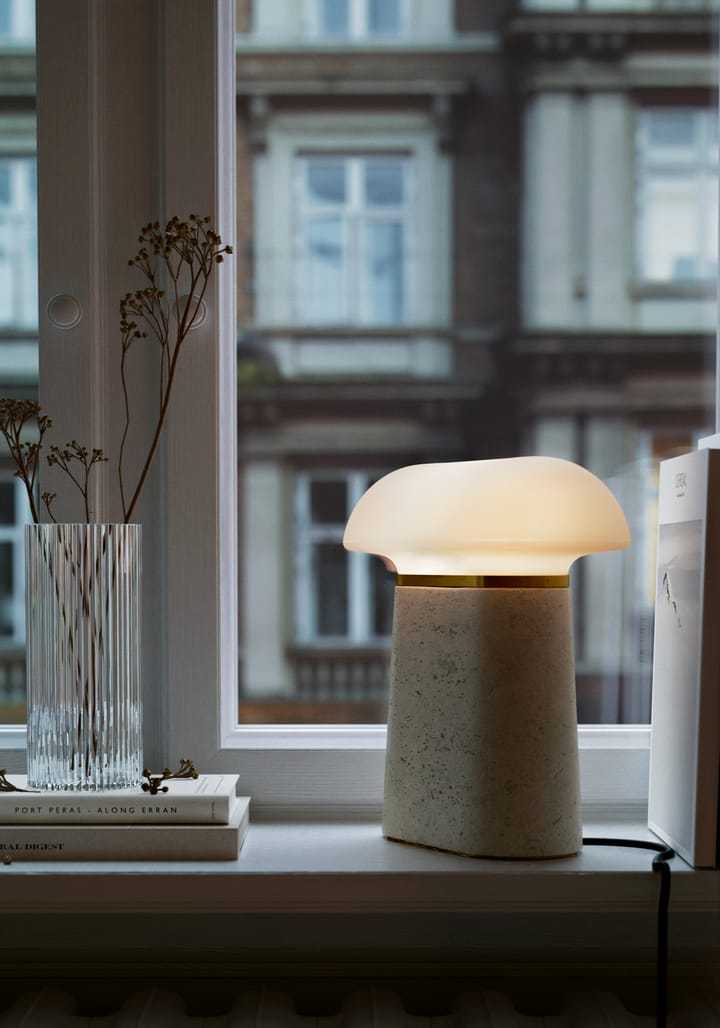 Nova pöytävalaisin, Ivory Woud
