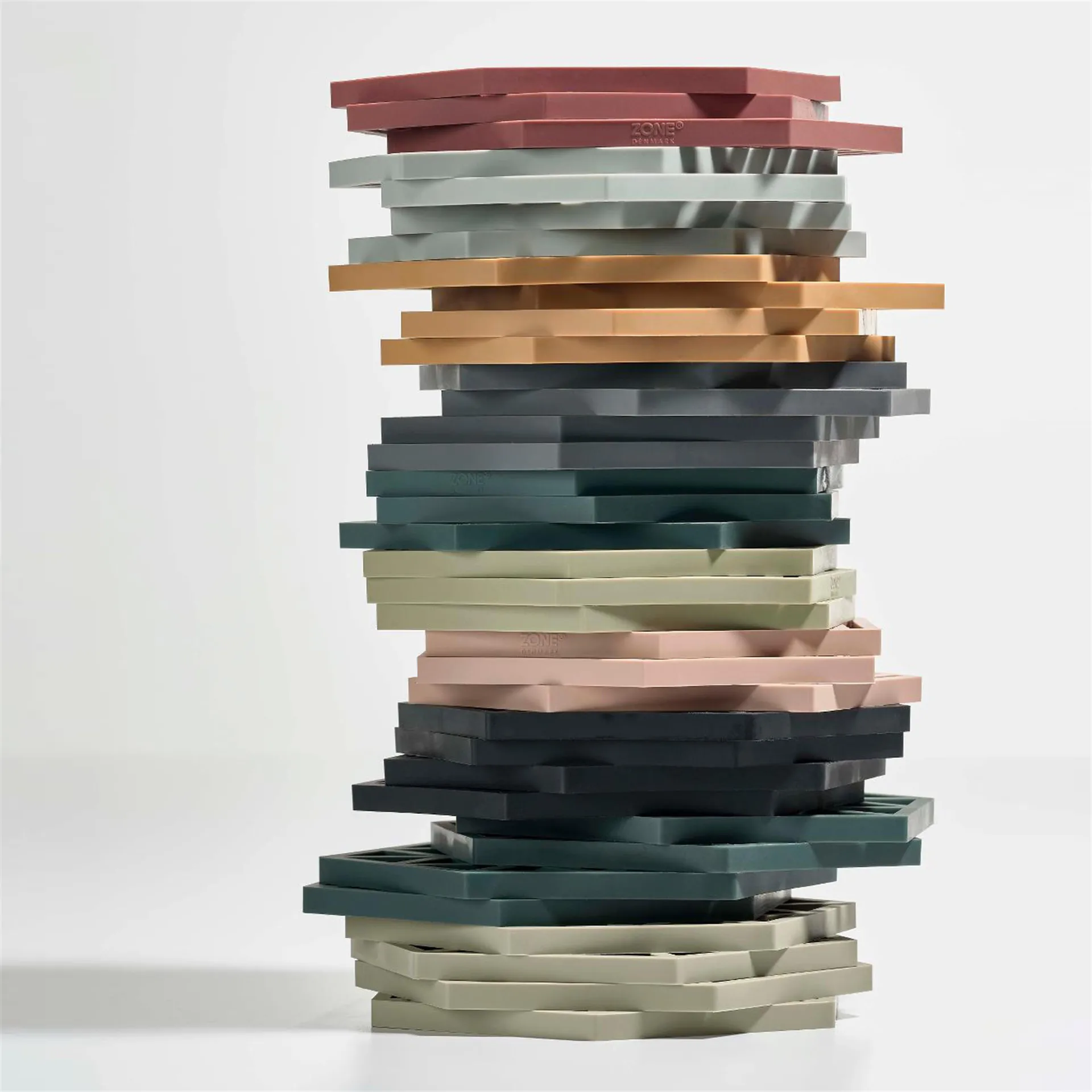 Hexagon pannunalunen, musta Zone Denmark