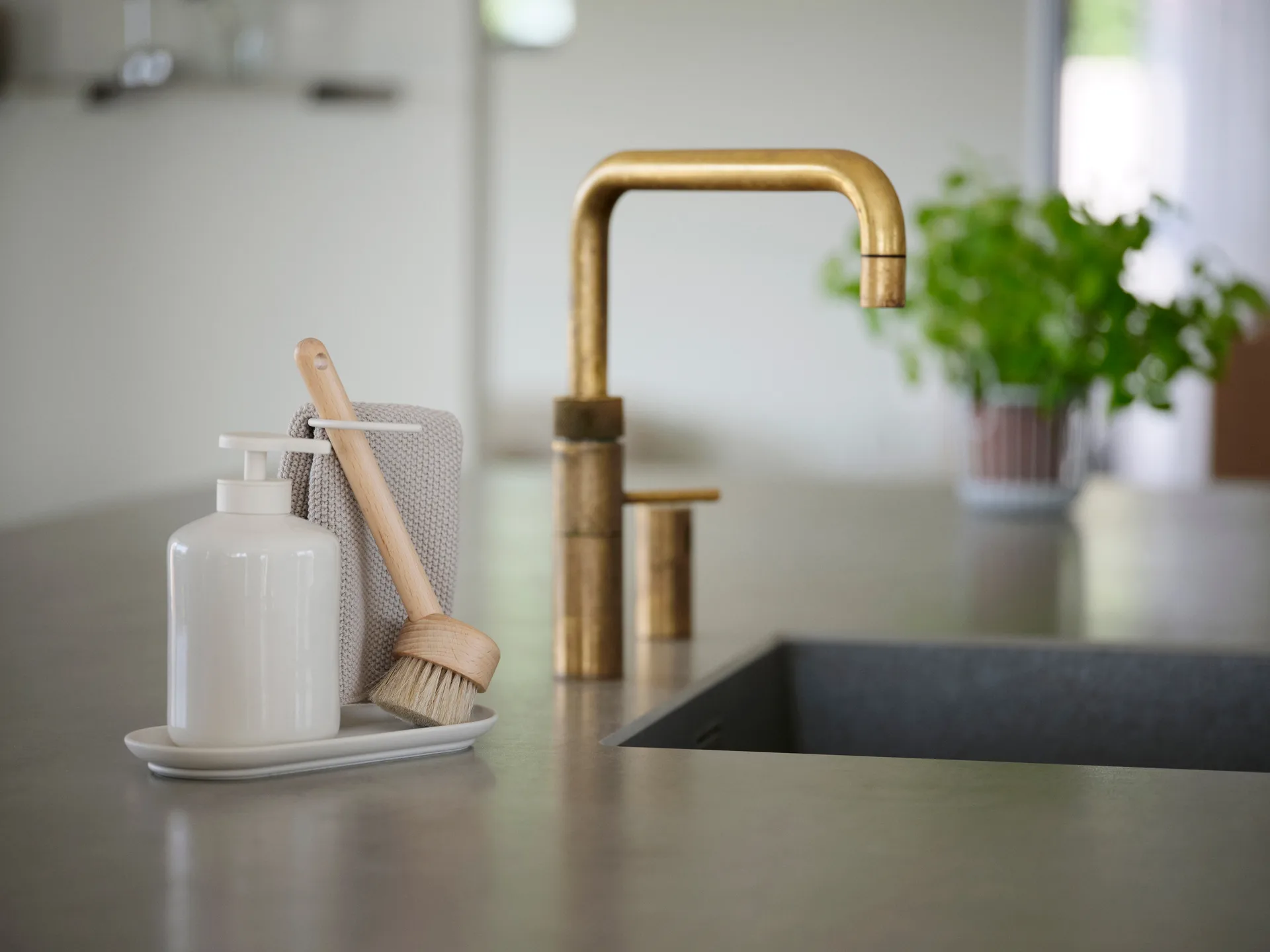 Inu lautassetti 4 osaa, Offwhite Zone Denmark