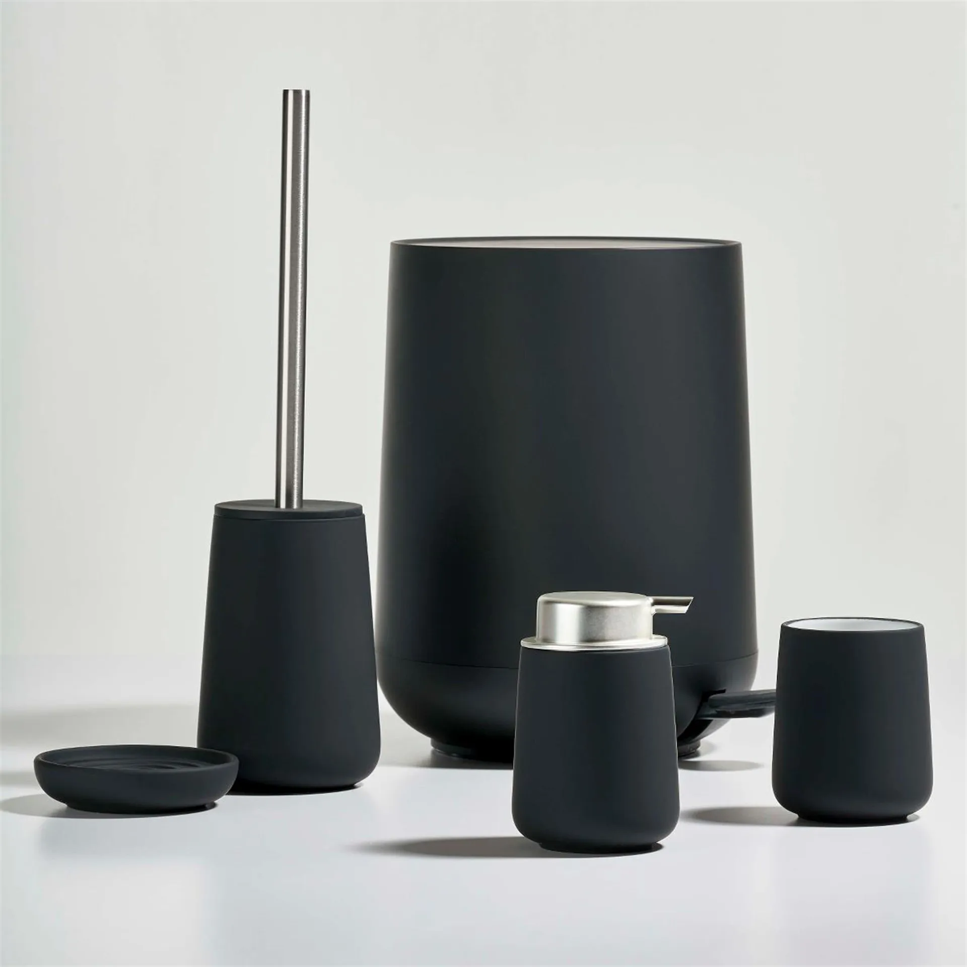 Nova poljinroskis 5 l, musta Zone Denmark