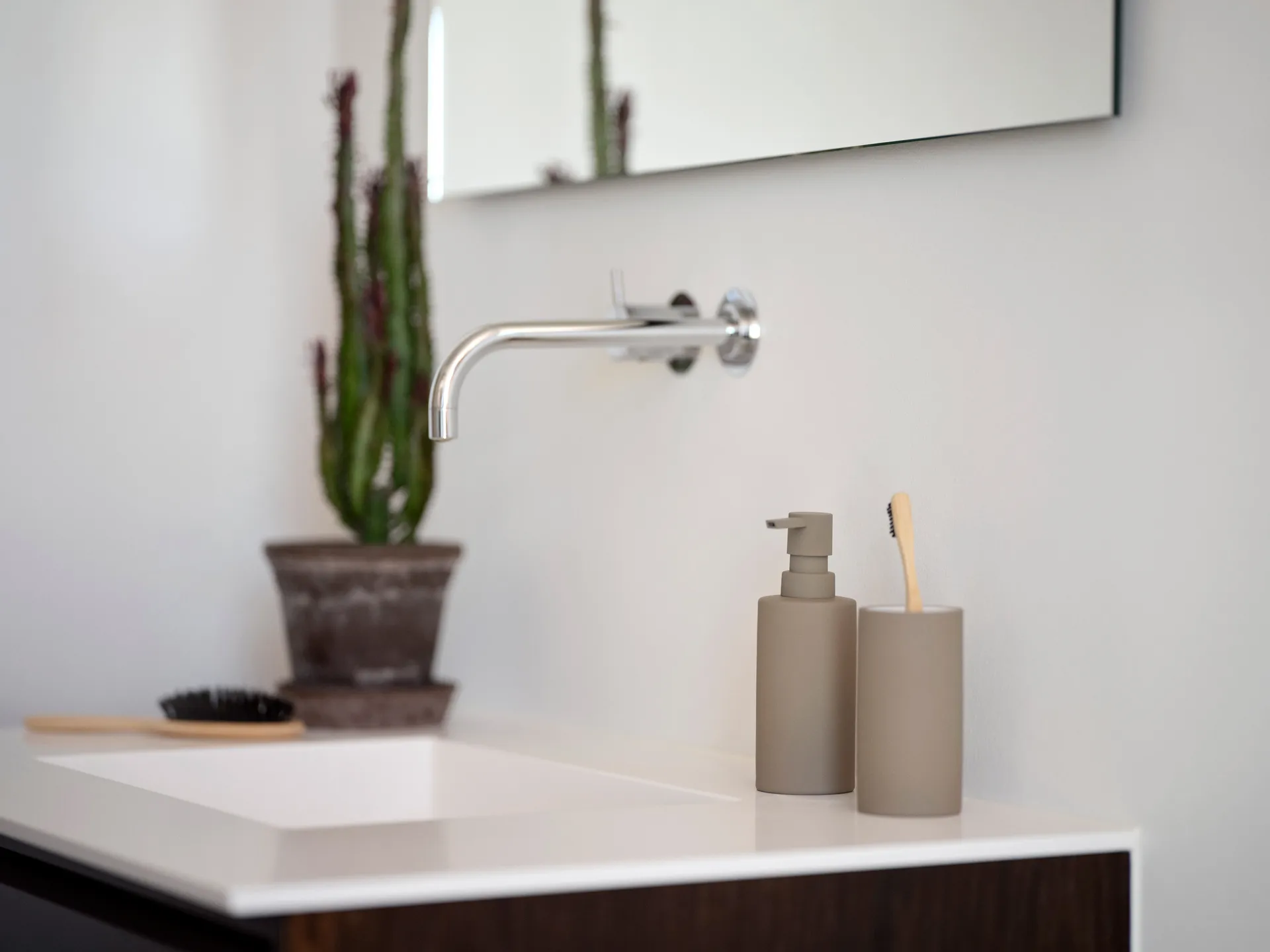 Solo hammasharjamuki, Taupe Zone Denmark