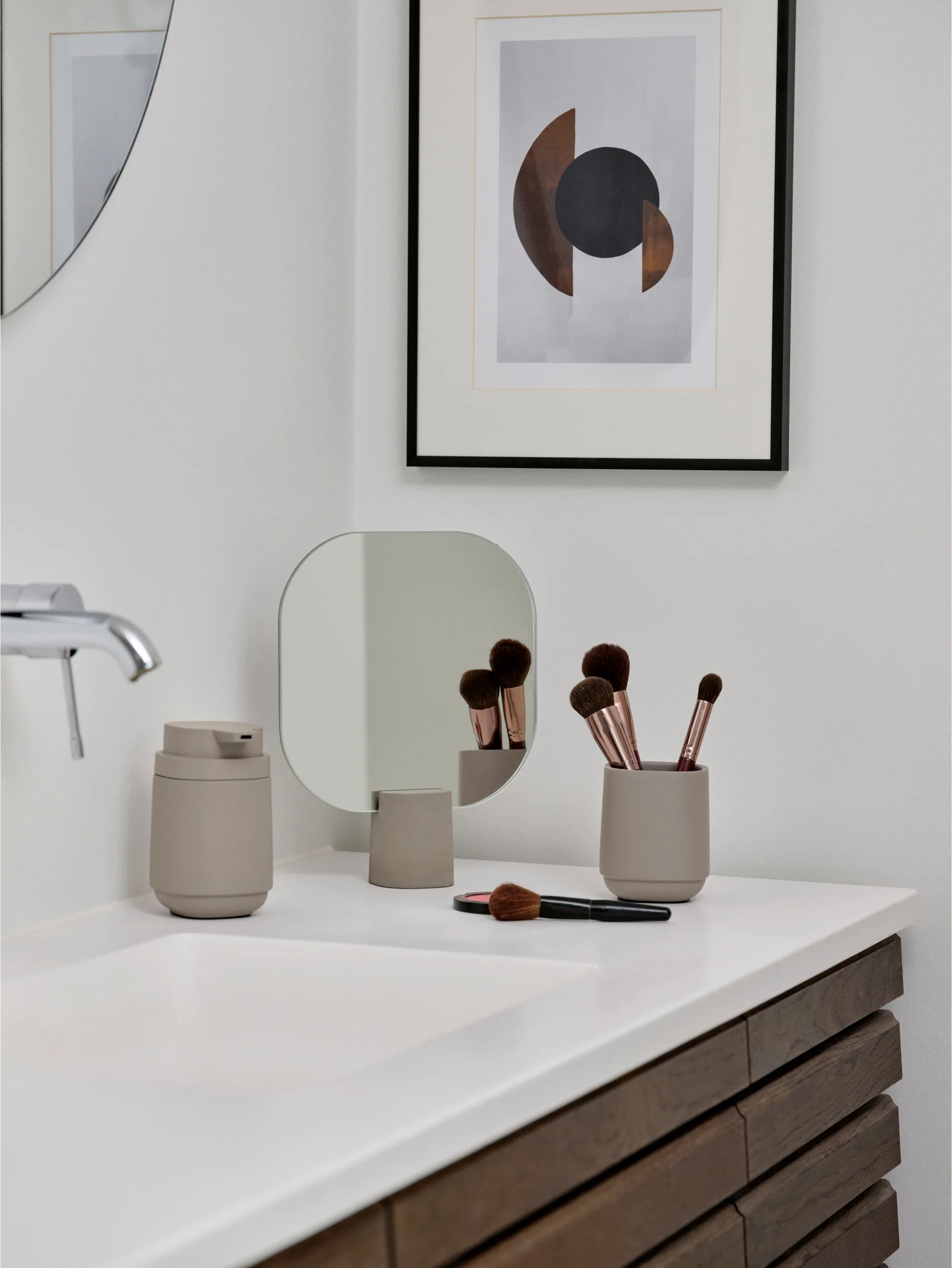 Time pöytäpeili 26,5 cm, Concrete Zone Denmark