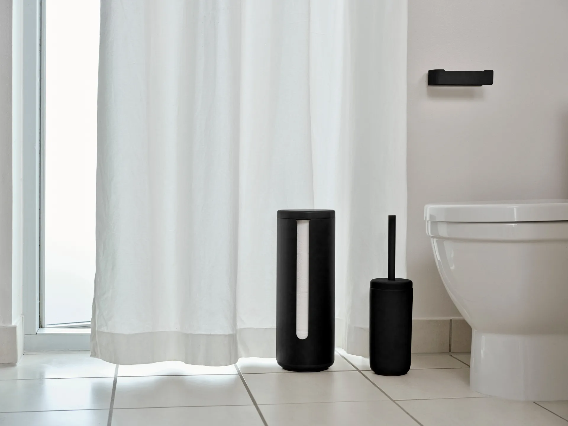 Ume pidike wc-paperille, Black Zone Denmark