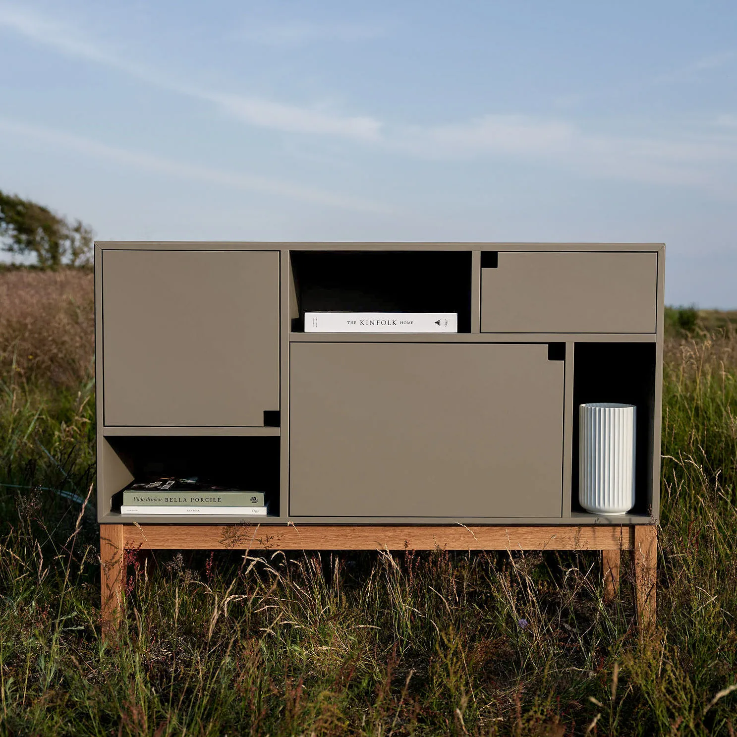 Citti 6x3 kaappi, Mole grey-runko tammea mattalakattu Zweed