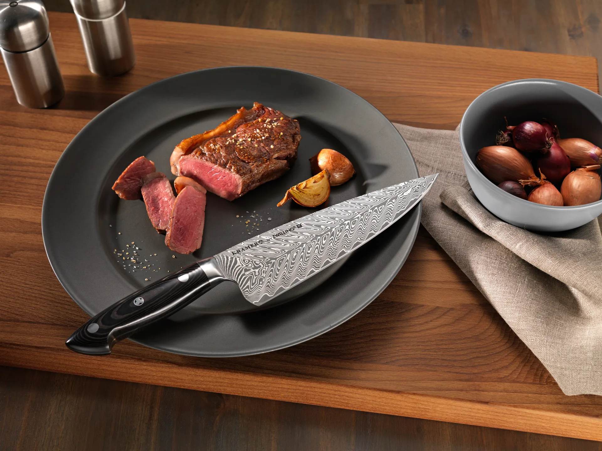 Zwilling Kramer euro stainelss yleisveitsi 13 cm, Damaskos-musta Zwilling