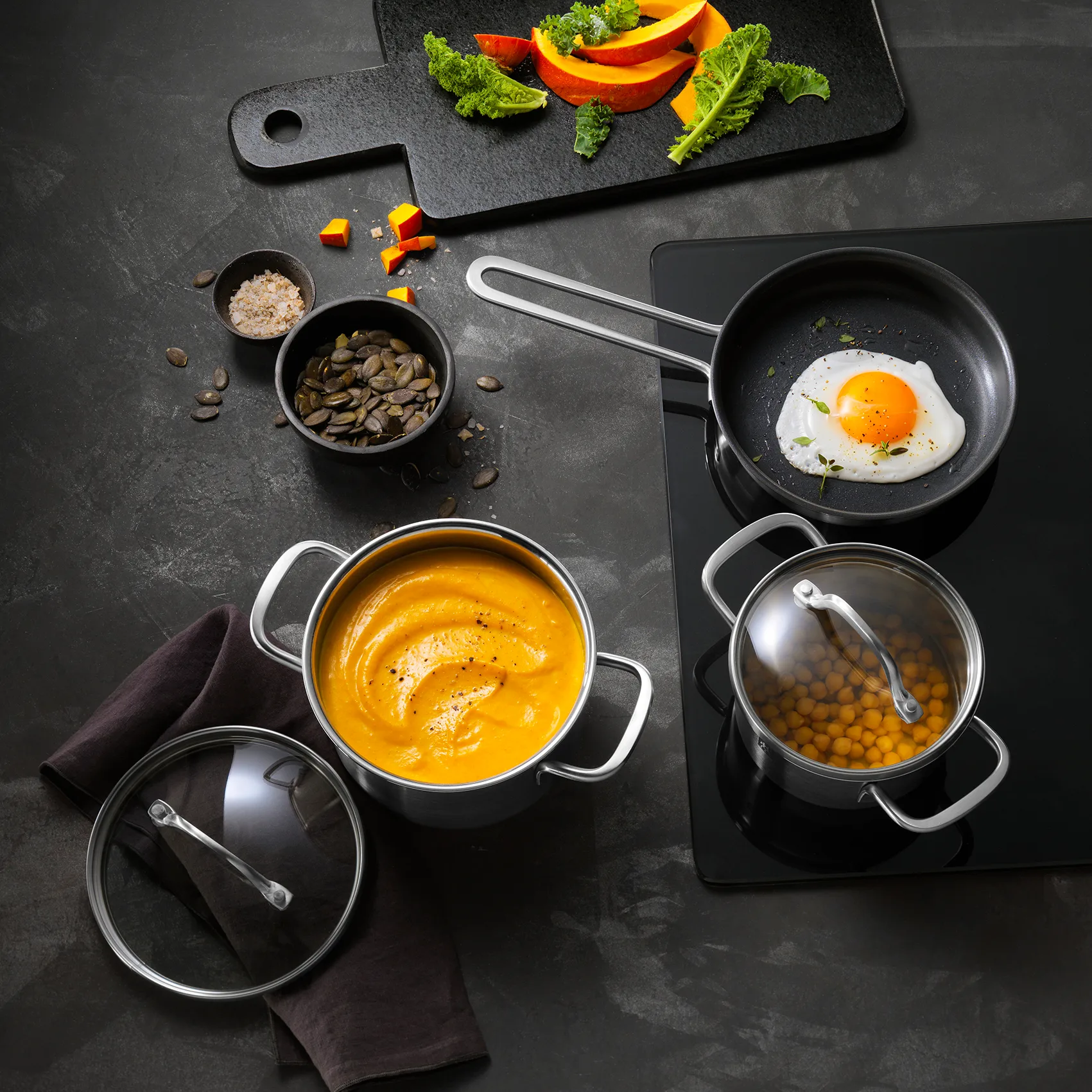 Zwilling Pico -paistinpannu, 16 cm, Hopea-musta Zwilling