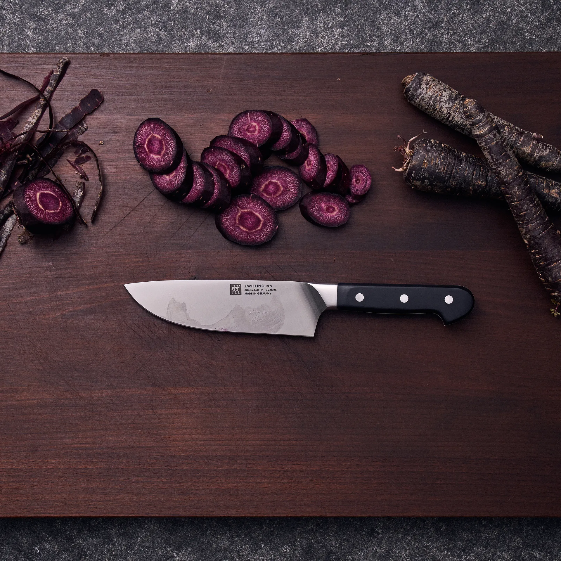 Zwilling Pro kokkiveitsi 16 cm, Musta-ruostumaton teräs Zwilling