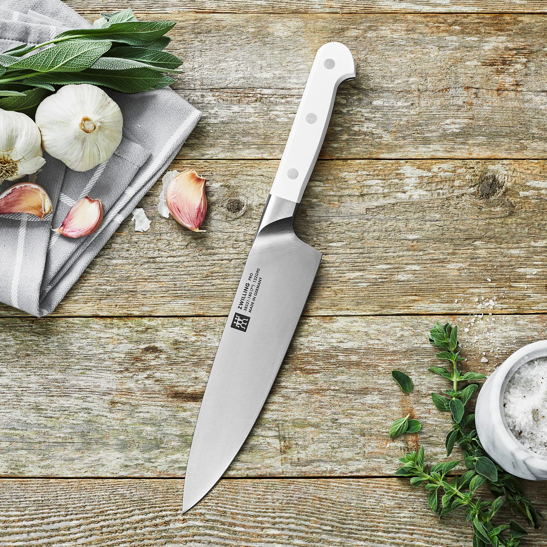 Zwilling Pro le Blanc kokkiveitsi 18 cm, Valkoinen-ruostumaton teräs Zwilling