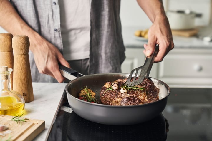 Zwilling Pure paistinpannu Ø24 cm, Harmaa Zwilling