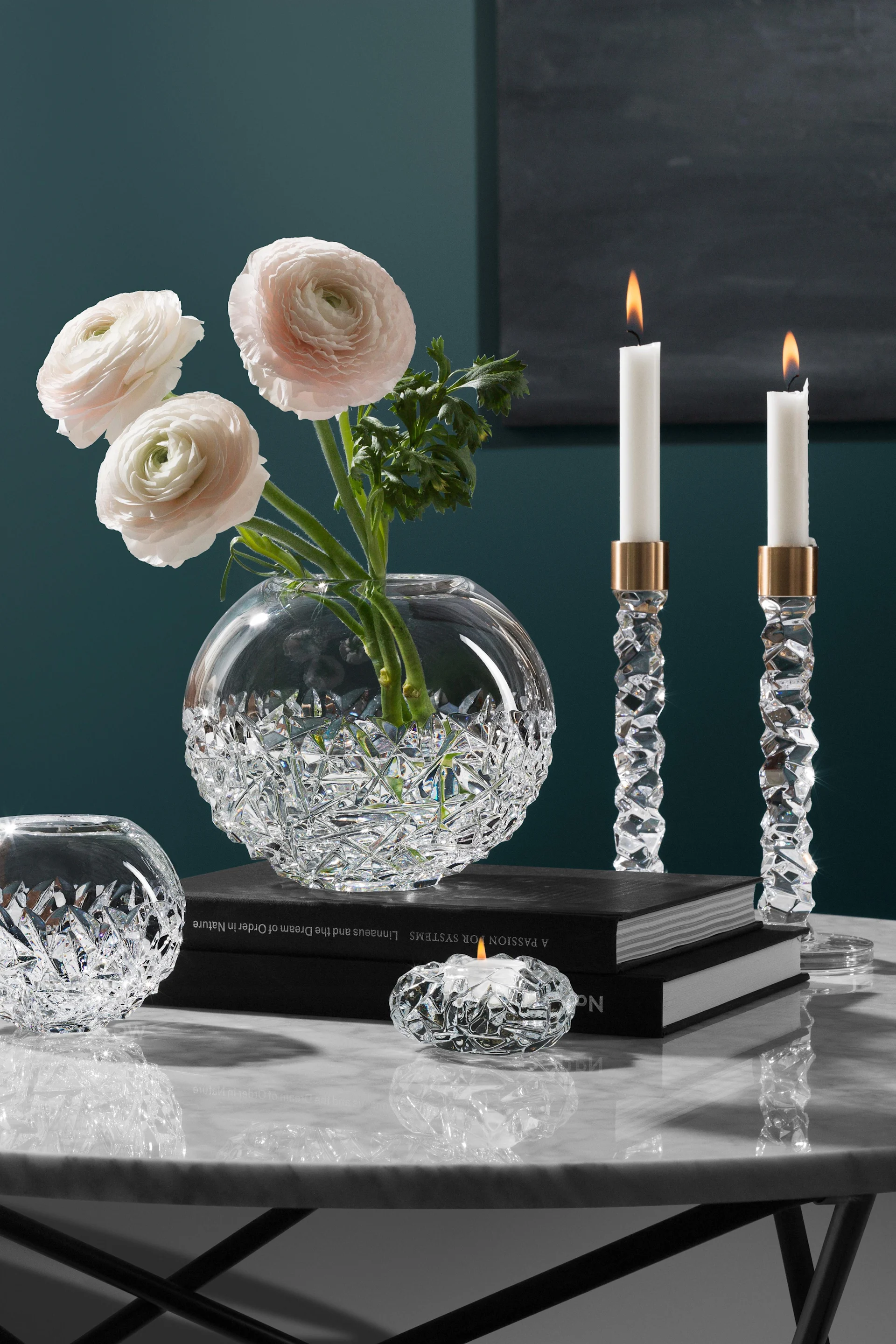 Orrefors Carat -viinilasit sopivat erinomaisesti hääpäivälahjaksi pariskunnille, jotka juhlivat yhdessä 15-vuotishääpäiväänsä ja kristallihäitään.