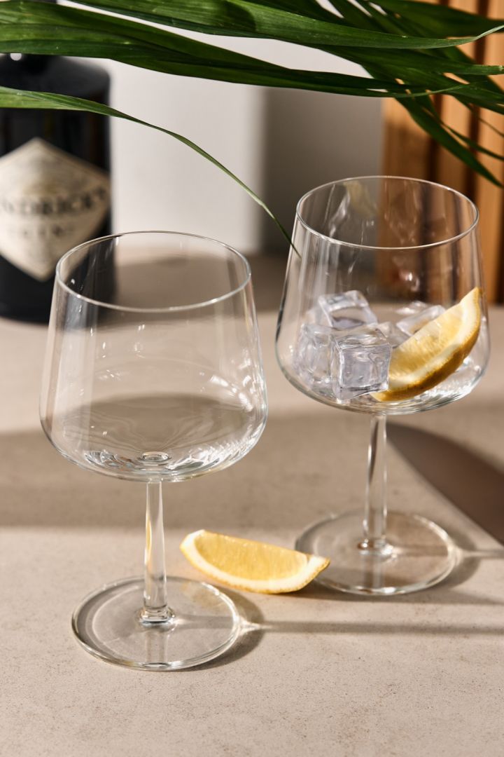 Luovia lahjaideoita syntymäpäivälahjaksi - Tässä näet Iittalan Essence-sarjan uudet gin-tonic-lasit. 